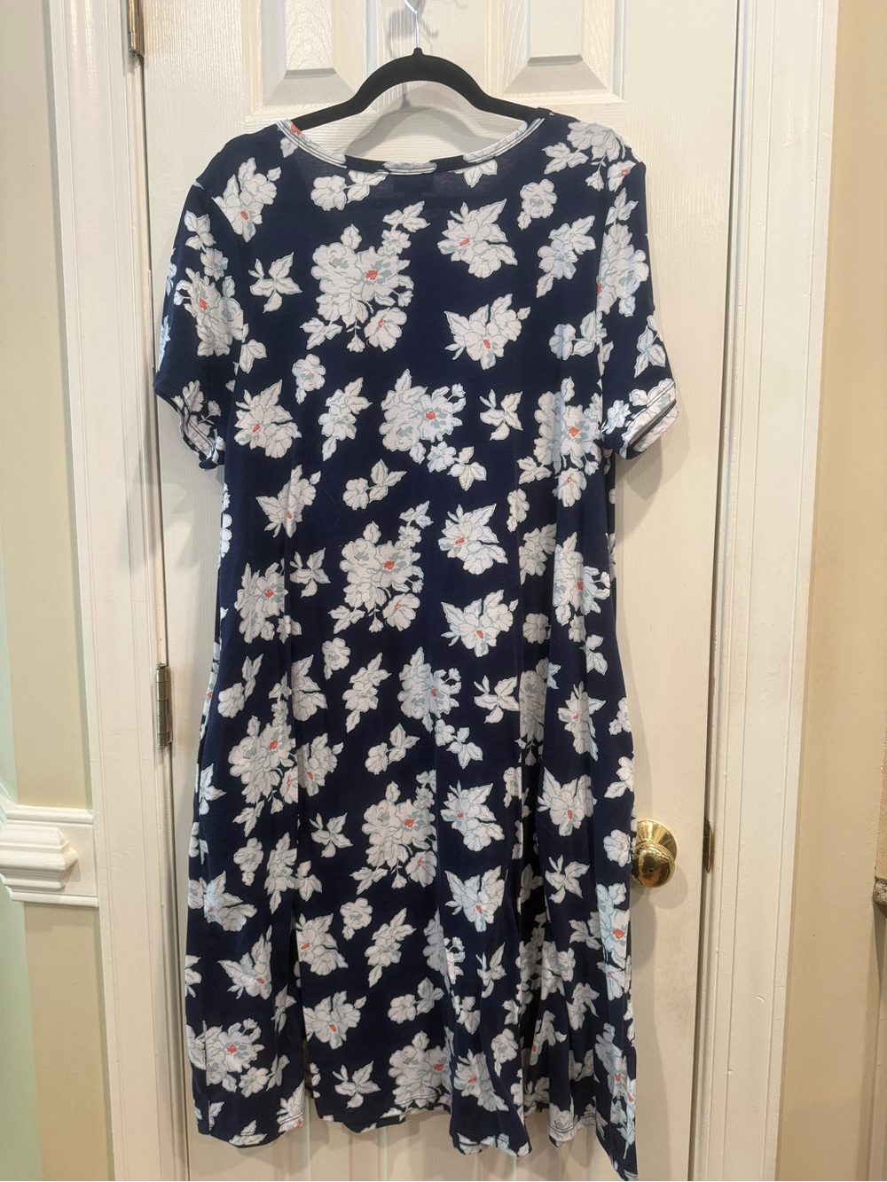 LuLaRoe Navy and White Floral Swing Dress 2x - Flowy and Light